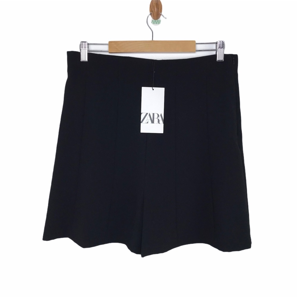 Zara Hi waist back short Sz XL